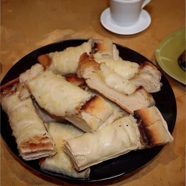 Half Garlic Bread with Cheese.