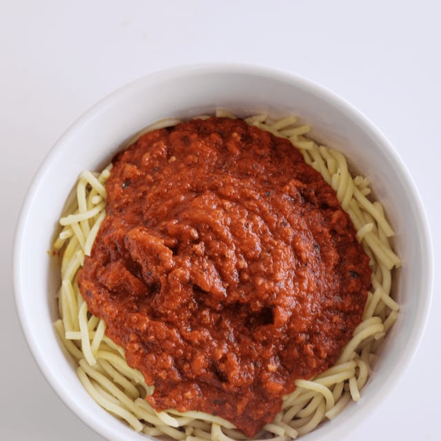 Child/Senior Spaghetti with 8" Fresh Bread Lunch Special.